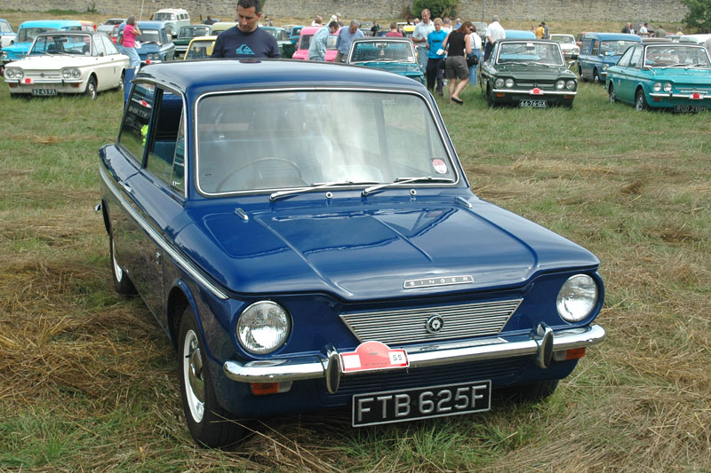 Singer Chamois Saloon